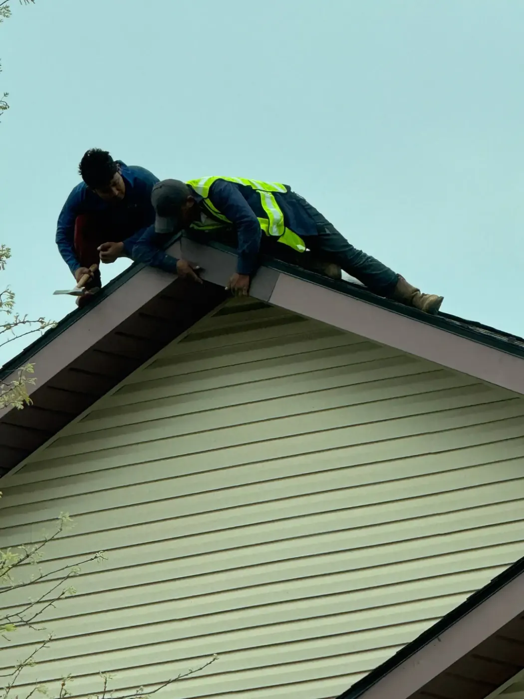 Manufacturer-certified roof installation in Covington